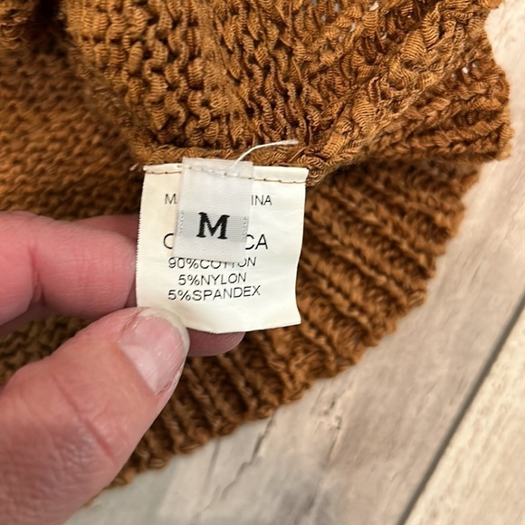 Miramar Sirena size medium crop top sweater - Picture 6 of 8